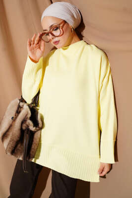 Yanı Yırtmaçlı Oversize Triko Tunik Sarı - VANİZA TRİKO