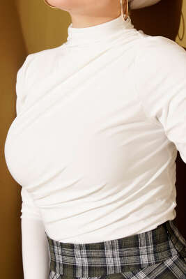 Yanları Büzgü Detaylı Sandy Bluz Ekru - Bluz