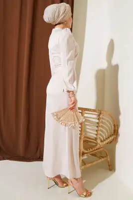 Yanları Çapraz İp Bağlamalı Saten Elbise Bej - Tesettür Elbise