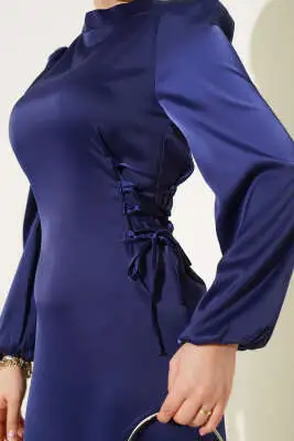 Yanları Çapraz İp Bağlamalı Saten Elbise Lacivert - Tesettür Elbise