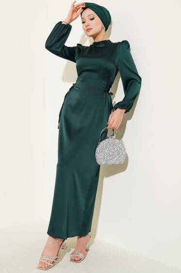 Yanları Çapraz İp Bağlamalı Saten Elbise Zümrüt - Elbise