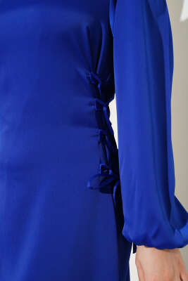 Yanları İp Bağlamalı Saten Elbise Saks - Tesettür Elbise