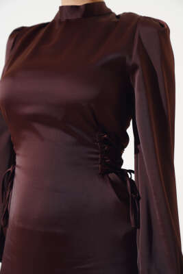 Yanları İp Detaylı Saten Elbise Acı Kahve - Tesettür Elbise