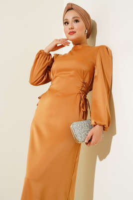 Yanları İp Detaylı Saten Elbise Camel - Tesettür Elbise