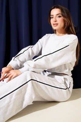 Yanları Şeritli Üç İplik Sweatli İkili Takım Melanj Gri - Kadın Giyim Modelleri