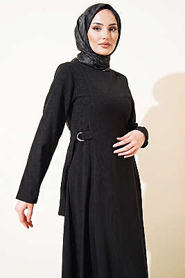 Yanları Tokalı Pensli Elbise Siyah - Elbise