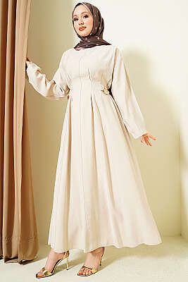 Yanları Tokalı Pensli Tensel Elbise Bej - Elbise