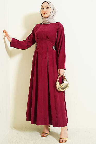 Yanları Tokalı Pensli Tensel Elbise Bordo - Elbise