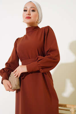 Yanları Yırtmaç Detaylı Elbise Kahve - Tesettür Elbise