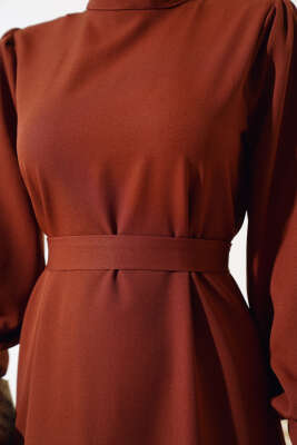 Yanları Yırtmaç Detaylı Elbise Kahve - Tesettür Elbise