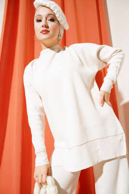 Yanları Yırtmaçlı Triko İkili Takım Bej - Triko İkili Takım