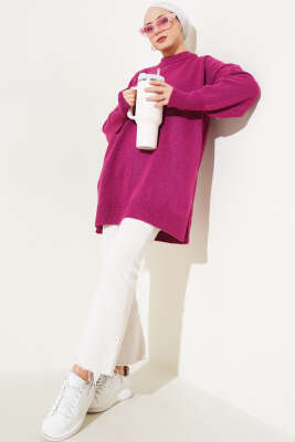 Yanları Yırtmaçlı Yumoş Triko Tunik Mürdüm - Triko Tunik