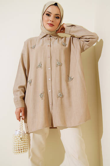 Yaprak Boncuk İşlemeli Gömlek Bej - Gömlek