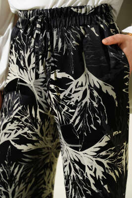 Yaprak Desen Saten Geniş Paça Pantolon Siyah - Pantolon