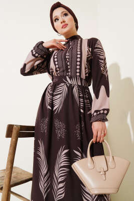 Yaprak Desenli Kuşaklı Elbise Kahve - Tesettür Elbise