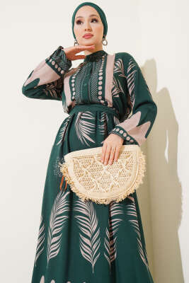 Yaprak Desenli Kuşaklı Elbise Zümrüt - Tesettür Elbise