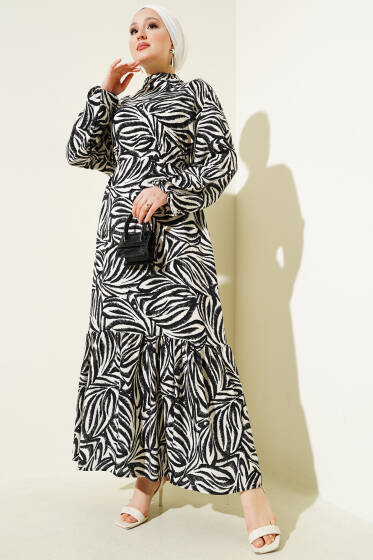 Yaprak Desenli Kuşaklı Viskon Elbise Siyah - Elbise