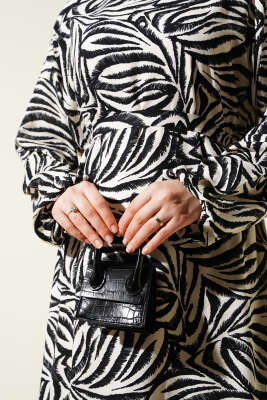 Yaprak Desenli Kuşaklı Viskon Elbise Siyah - Tesettür Elbise