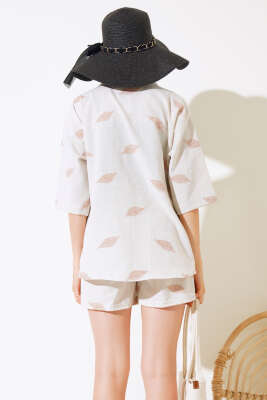 Yaprak Desenli Şortlu İkili Takım Latte - Kadın Giyim Modelleri