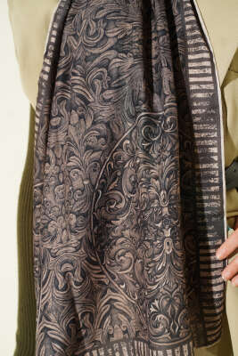 Yaprak İşlemeli Şal Bej - Başörtüsü