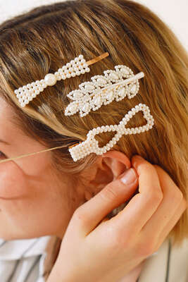 Yaprak Motifli İncili Toka Set Gold - Toka