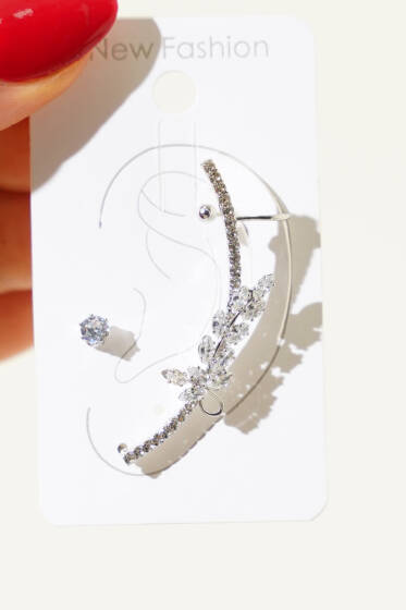 Yaprak Taşlı Kıkırdak Küpe Gümüş - Günün Seçilenleri