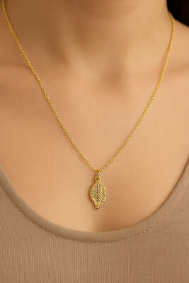 Yaprak Taşlı Zincir Kolye Gold - DEMİR BİJUTERİ