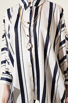 Yarasa Kol Asimetrik Çizgili Saten Gömlek Lacivert - Gömlek