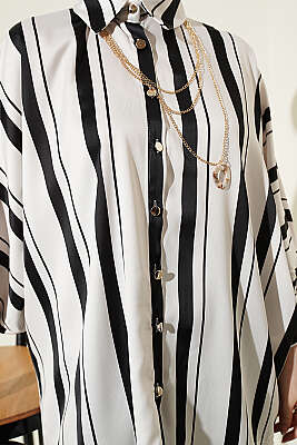 Yarasa Kol Asimetrik Çizgili Saten Gömlek Siyah - Gömlek