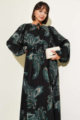 Yarasa Kol Bağcıklı Desenli Elbise Zümrüt - Tesettür Elbise