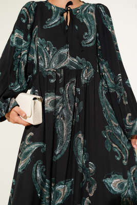 Yarasa Kol Bağcıklı Desenli Elbise Zümrüt - Tesettür Elbise
