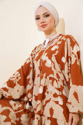 Yarasa Kol Desenli Kat Elbise Taba - Tesettür Elbise