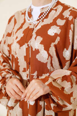 Yarasa Kol Desenli Kat Elbise Taba - Tesettür Elbise