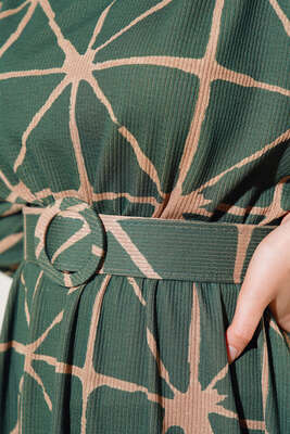 Yarasa Kol Desenli Kemerli Elbise Zümrüt - Elbise