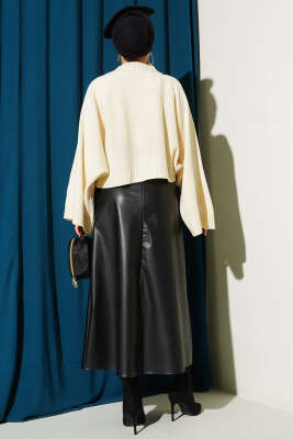 Yarasa Kol Dik Yaka Triko Kazak Bej - Triko Kazak