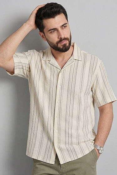 Yarı Oversize Çizgili Erkek Gömlek Siyah - Yılın Fırsatı