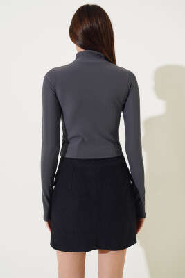 Yarım Boğazlı Fitilli Body Gri - Kadın Giyim Modelleri