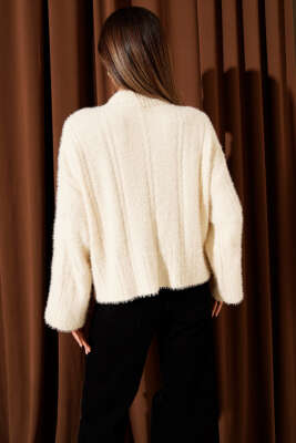 Yarım Boğazlı Sakallı Kazak Bej - Kadın Giyim Modelleri