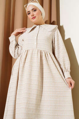 Yarım Düğmeli Bebe Yaka Çizgili Gofre Elbise Latte - Tesettür Elbise