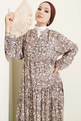 Yarım Düğmeli Çiçek Desenli Katlı Elbise Kahve - Elbise