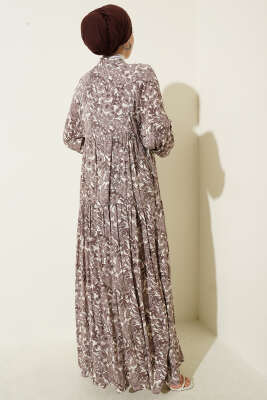 Yarım Düğmeli Çiçek Desenli Katlı Elbise Kahve - Elbise