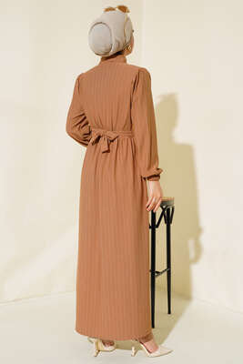 Yarım Düğmeli Çizgili Elbise Camel - Tesettür Elbise