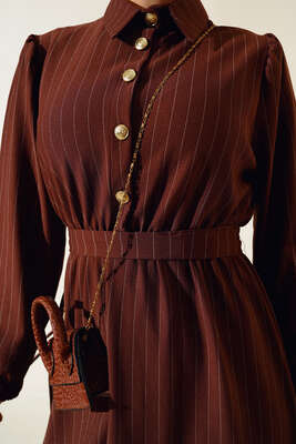 Yarım Düğmeli Çizgili Elbise Kahve - Tesettür Elbise