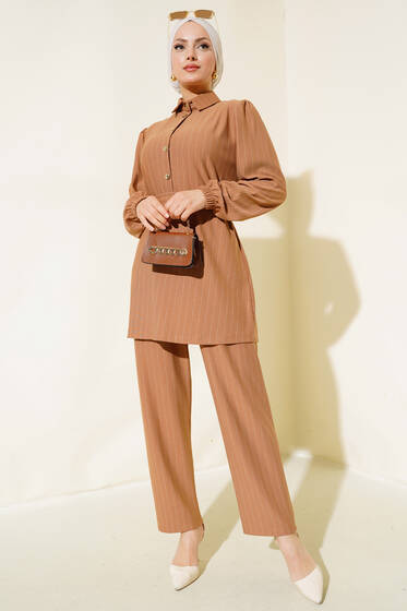 Yarım Düğmeli Çizgili İkili Takım Camel - İkili Takım