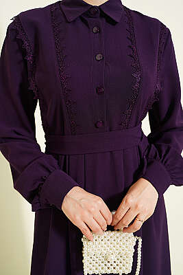 Yarım Düğmeli Dantel Detaylı Elbise Mor - Elbise