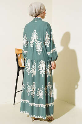 Yarım Düğmeli Desenli Viskon Elbise Çağla Yeşili - Tesettür Elbise