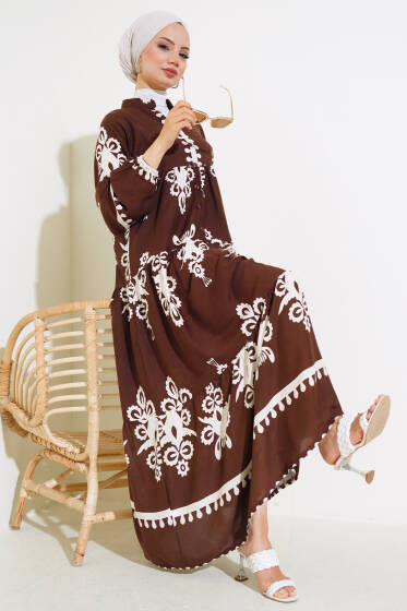 Yarım Düğmeli Desenli Viskon Elbise Kahve - Tesettür Elbise