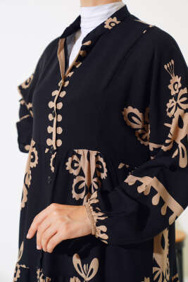 Yarım Düğmeli Desenli Viskon Elbise Siyah Latte - Tesettür Elbise