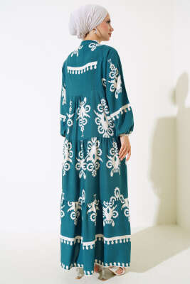 Yarım Düğmeli Desenli Viskon Elbise Zümrüt - Tesettür Elbise