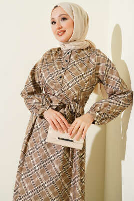 Yarım Düğmeli Ekoseli Kloş Elbise Latte - Elbise